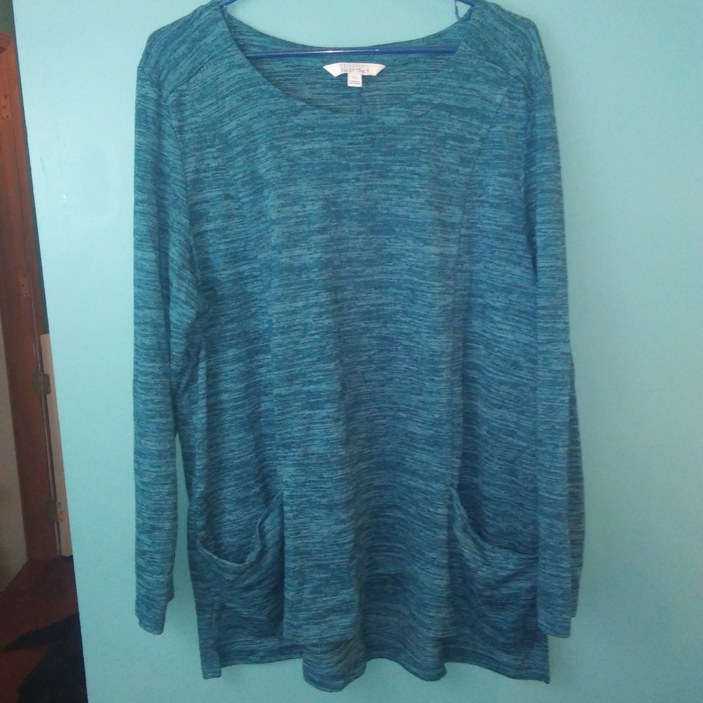 🌷CLOSET SALE🌷Company Ellen Tracy top